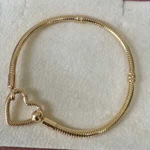 Pandora 14k Gold  Moments Heart Closure Snake Chain Bracelet 6.3 Inches